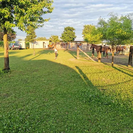 Bed & Breakfast Ranch Borgo Bella 3*